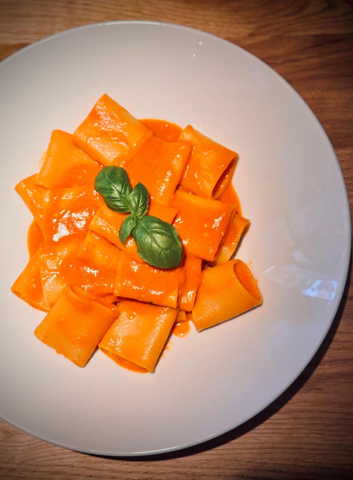 Paccheri ai tre pomodori INITIO
